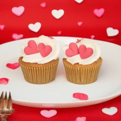 Häät|Häät>Confetti Oy, Moukarikuja 4 C 1, 4300 TUUSULA, www.confetti.fi FunCakes syötävä koriste, punaiset sydämet 8 kpl