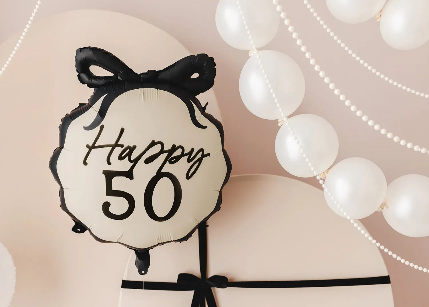 Syntymäpäivät|Syntymäpäivät>PartyDeco sp. z o.o. sp. k., ul. Kolumba 1, 70-035 Szczecin, www.partydeco.com Happy 50 pienmuotofolio