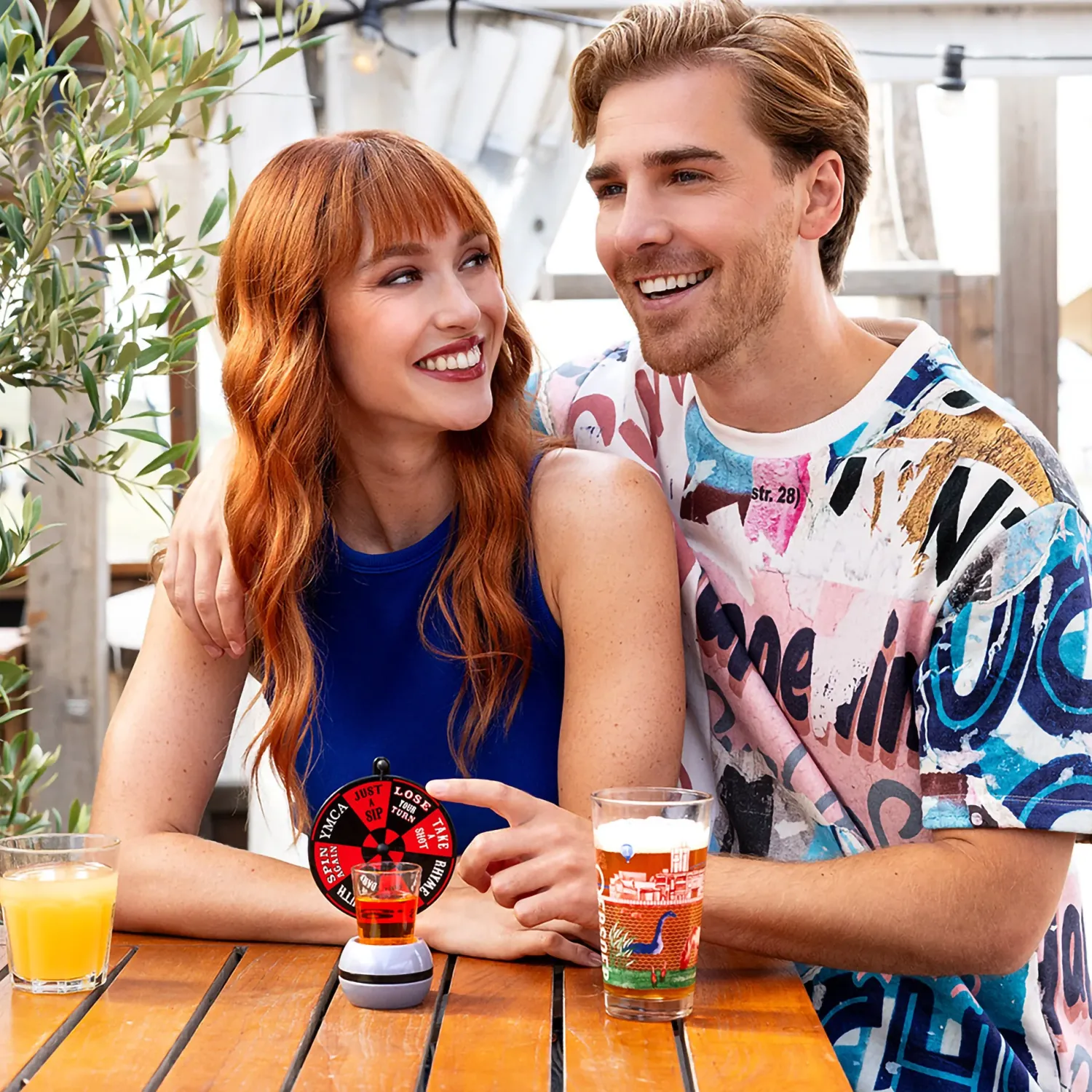Uusi Vuosi|Olutjuhlat>Boland Party Partners, P. O. Box 518, AK ALPHEN A/D RIJN, https://boland.eu Juomapeli shottipyörä