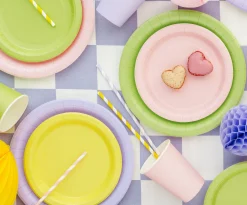 Pääsiäinen|Lautaset>PartyDeco sp. z o.o. sp. k., ul. Kolumba 1, 70-035 Szczecin, www.partydeco.com Pieni pahvilautanen keltainen, 18 cm 6 kpl/pkt