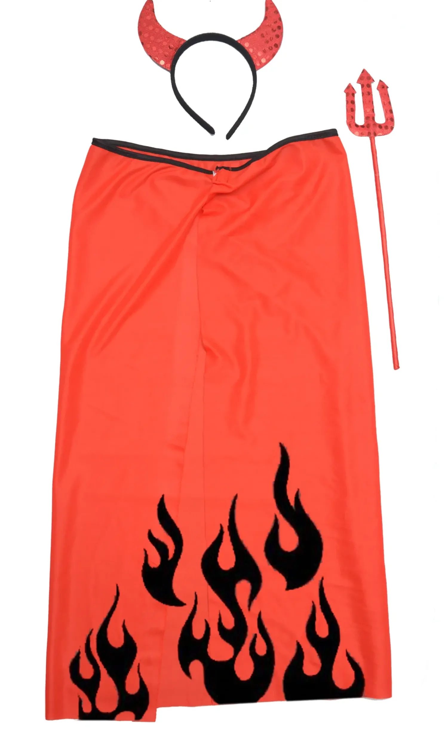 Muut Asusteet|Halloween>Goodmark Europe NV, Industrielaan 15, 8520 Kuurne, www.goodmarkgroup.com Piru asusetti, sis. viitta, panta ja hiilihanko
