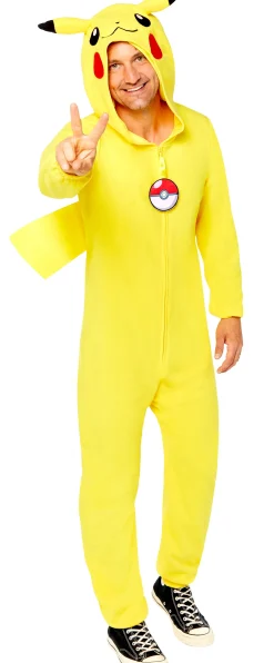 Penkkarit|Elokuvat>IV Beck / Amscan Europe GmbH, Dettinger Str. 148, 73230 Kirchheim/Teck, Germany, www.amscan-europe.com Pokemon Pikachu aikuisten naamiaisasu